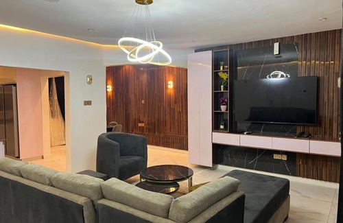 Benin City Apartamento | Emiez Hotel and Apartment