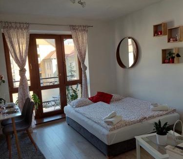 Juh Apartamento | Emily Apartment