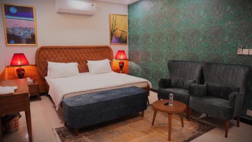 G-9 Sector Casa | Emirates Lodges