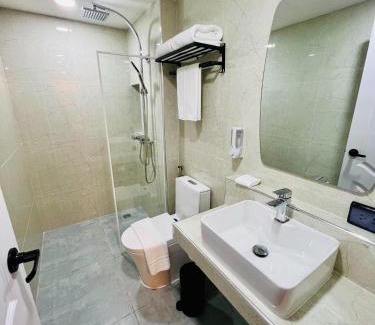 Nana Hotel | Emiri Hotel - Nana Bangkok