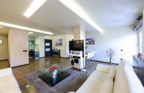 Zvezdara Apartamento | Emma