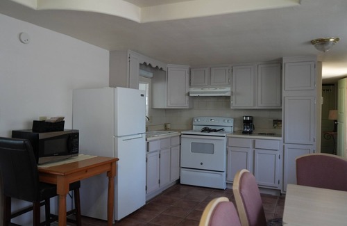 Arroyo City Cabina | EMMA’S COTTAGE; WATERFRONT FISHING PIER