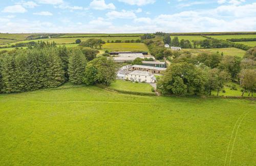 Simonsbath Casa | Emmetts Grange House