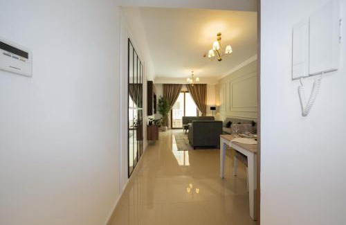 Deira Apartamento | Emora 1 BR Apartment