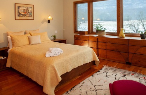 Gardiner Casa | Empathic Soul House: Luxury Hudson Valley Retreat