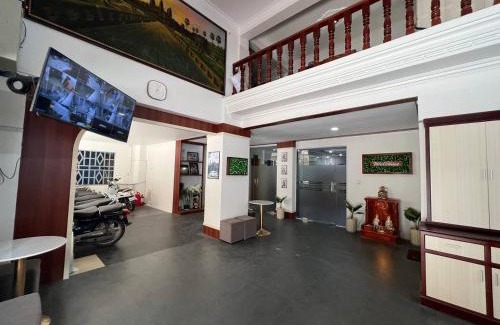 Prampir Makara Casa | Empire House, Phnom Penh