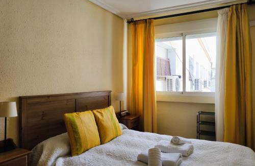 San Julian Apartamento | EN CÁ TITO. Luminoso y céntrico. Sevilla auténtica