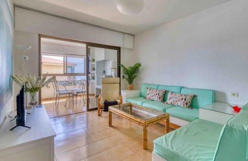 San Bartolome de Tirajana Apartamento | En la playa 2 dormitorios y piscina