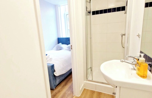 High Wycombe Casa | En-suite rooms located on the heart of High Wycombe town centre