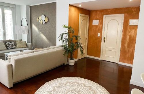 Zaragoza Old Town Apartamento | Encantador apartamento de 125 m2 en pleno centro -Prime Video