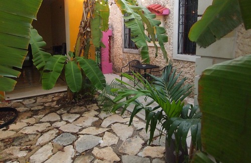 Zona Paseo Montejo Apartamento | Encantadora suite, en la mejor zona de Paseo Montejo. En el barrio Gastronómico.