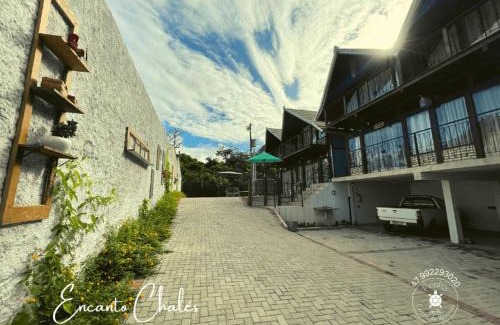 Praia da Armacao do Itapocoroi Chalet De Esquí | Encanto Chalés – 150m da Praia Grande – Penha – SC