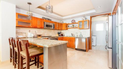 Puerto Penasco Apartamento | Encanto Living 1104 by Kivoya