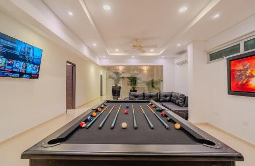 Manga Casa | Encanto Mansion - 6BR Luxury Villa Near Walled City