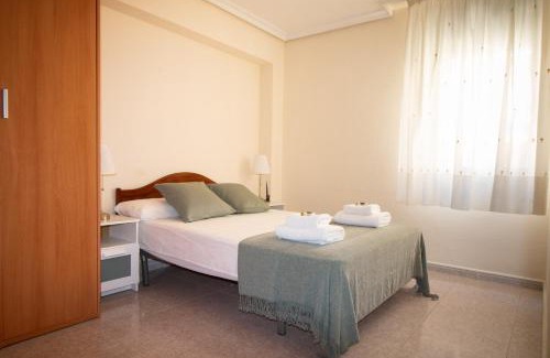 Leon XIII-Los Naranjos Apartamento | Encanto sevillano en La Macarena Ideal para familias y amigos