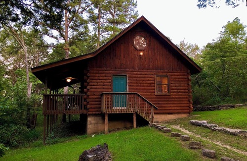 Eureka Springs Cabina | Cabina de lujo con cubierta envolvente y bañera de hidromasaje