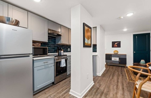 Belmont - Hillsboro Apartamento | Garden Oasis | Hot Tub