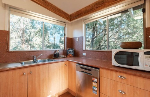 Olinda Apartamento | Enchanted Spa Hideaway with Serene Views: Romantic Nature Escape for Couples