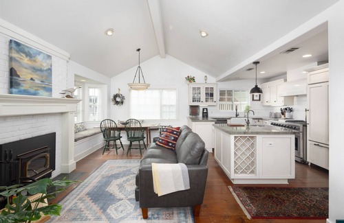 Cayucos Casa | Enchanting 2-bedroom home half a block to the beach