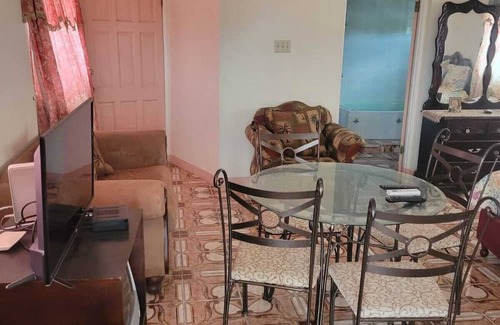 Tower Isle Villa | Enchanting 2-bedroom apartment with AC in Tower Isle