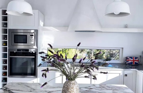 Sant Pere de Ribes Chalet De Esquí | Enchanting 2-bedroom chalet in Sant Pere de Ribes