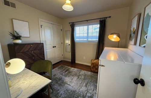 Central Oklahoma City Casa | Enchanting 3BR house with MCM decor in The Village