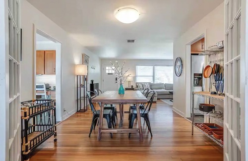 Terrell Heights Casa | Enchanting 4-bedroom house with Pool, Theater, Firepit and Games. Pet Friendly.
