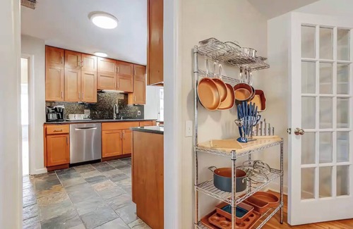 Terrell Heights Casa | Enchanting 4-bedroom house with Pool, Theater, Firepit and Games. Pet Friendly.