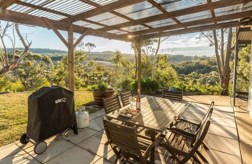 Spring Gully Casa | Enchanting Cottage with Vineyard & Bushland Views in Clare Valley
