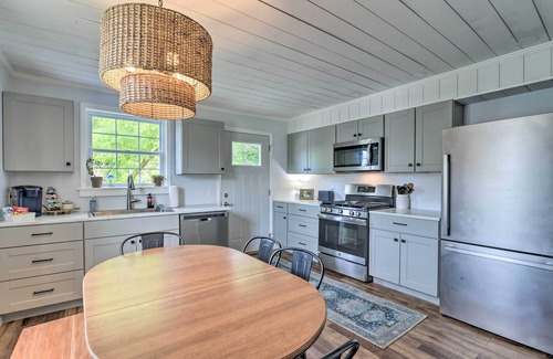 Morgantown Casa | Enchanting Family House w/ Balcony < 3 Mi to WVU!