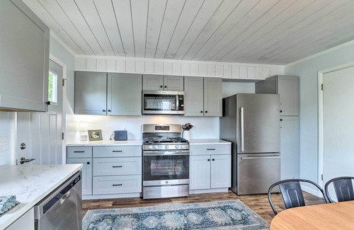 Morgantown Casa | Enchanting Family House w/ Balcony < 3 Mi to WVU!