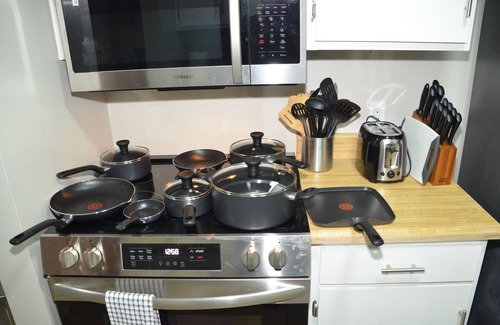 Enterprise Apartamento | Enchanting Oasis - Centrally located! Quiet, great TDY spot, family friendly.