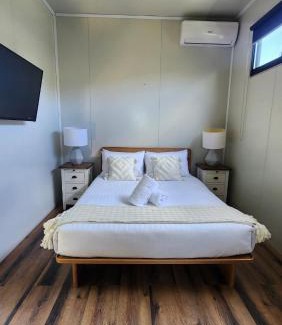 Dickson Apartamento | Enchanting Tiny Home in Vibrant - Hosted by Canstay