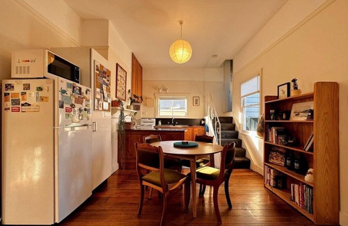 South Hobart Casa | Enchanting Vintage House at South Hobart