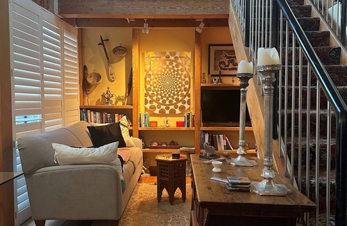 Marin City Casa | Enchanting Waterfront Chalet in Sausalito, CA