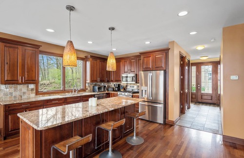 Drayton Plains Casa | End of the Summer special with Water sports included