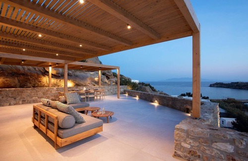 Plintri Villa | Endearing Mykonos Villa | Villa Irida | 6 Bedrooms | Panoramic Sea Views |.