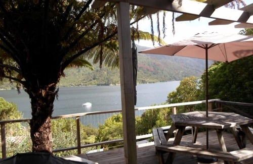Furneaux Casa | Justo en el sendero Queen Charlotte