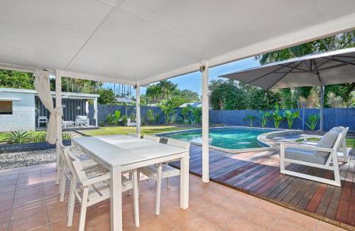 Clifton Beach Casa | Endeavour Holiday House Clifton Beach