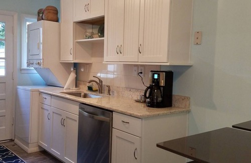 Northeast Virginia Beach Casa | Endless Beach Unit A and B / the whole house