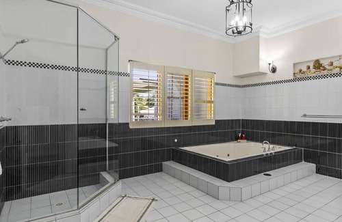 Black Hill Casa | Endless Summer Estate - Family Entertainer