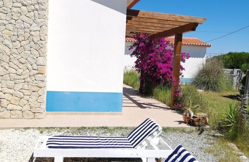 Aljezur Casa | Endless Summer House - sunny 3 bedroom house with swiming pool
