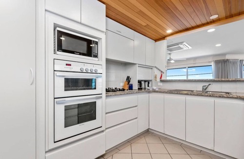 Marmion Casa | Endless Summer - The Reefs!