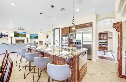 Indio Casa | EndUp - Montage deluxe game room. Walk to Coachella. free pool heat.
