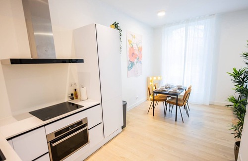 Centrum Apartamento | Engaged 1 Bedroom Apartment 50m2 -SS177E-