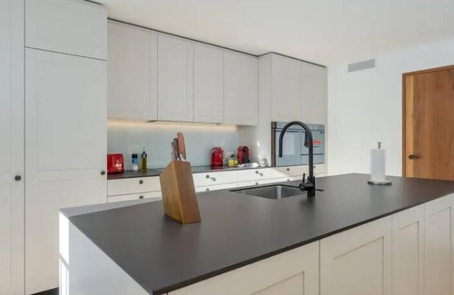 Engelberg Apartamento | Engelberg Four Bedroom Apartment With Mountain View