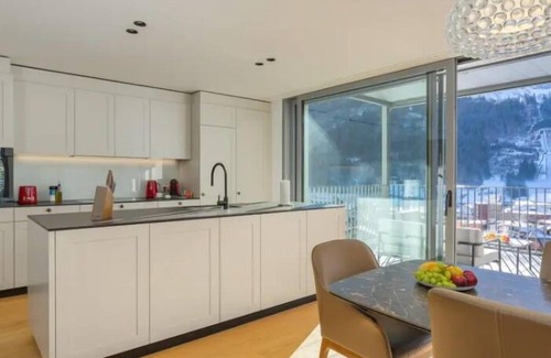 Engelberg Apartamento | Engelberg Four Bedroom Apartment With Mountain View