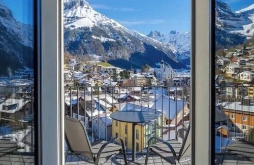 Engelberg Apartamento | Engelberg Four Bedroom Apartment With Mountain View