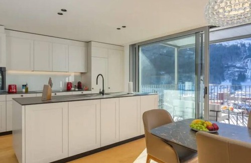 Engelberg Apartamento | Engelberg Three Bedroom Apartment With Mountain View 2