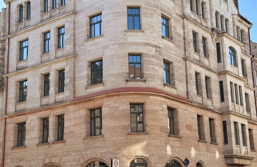Fuerth Apartamento | EngelHaus central 2-room apartment ideal for couples, business people and singles